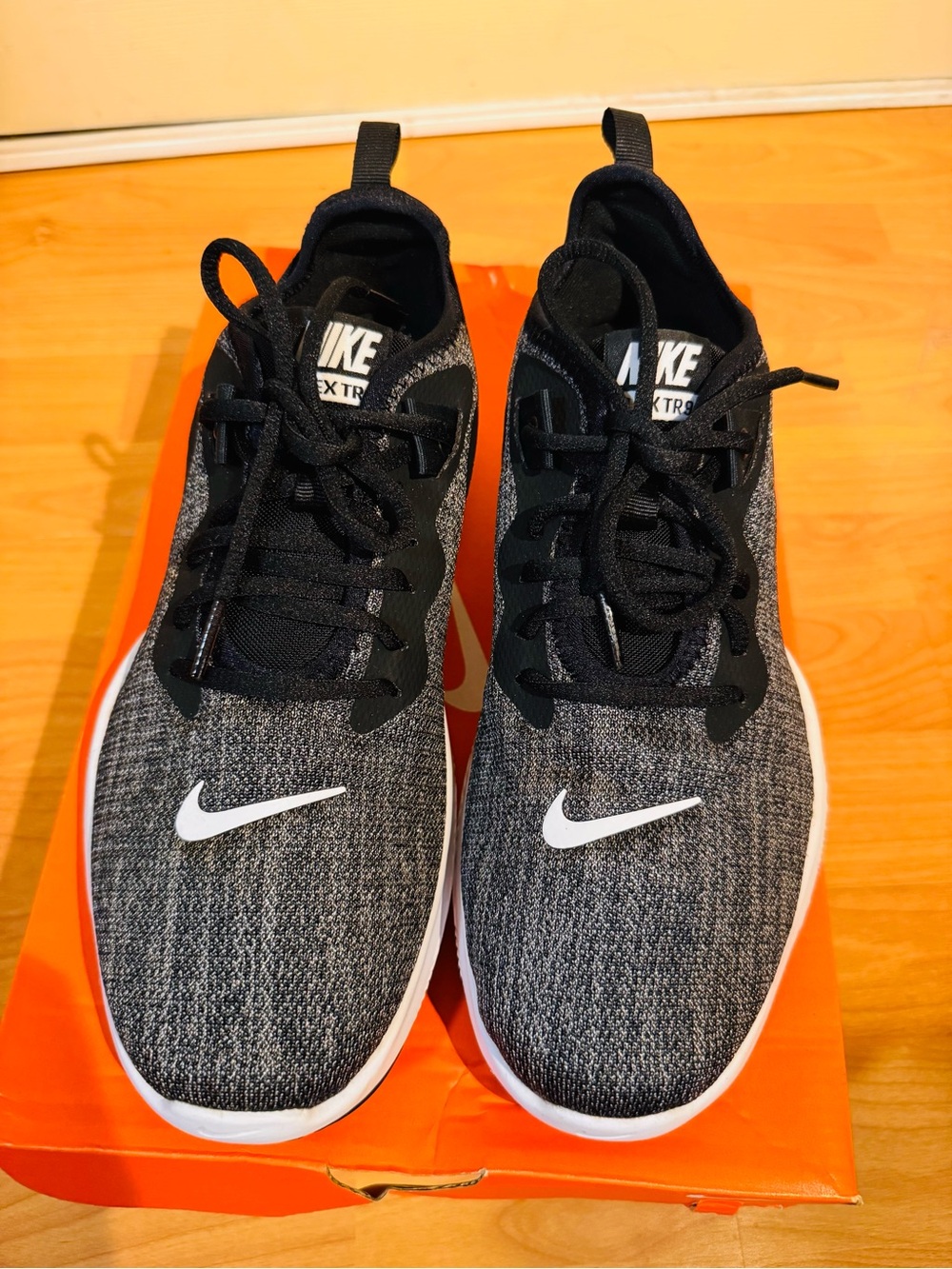 Nike Epic React Black and Gray Fly Knit Athletic Sneakers Size 9